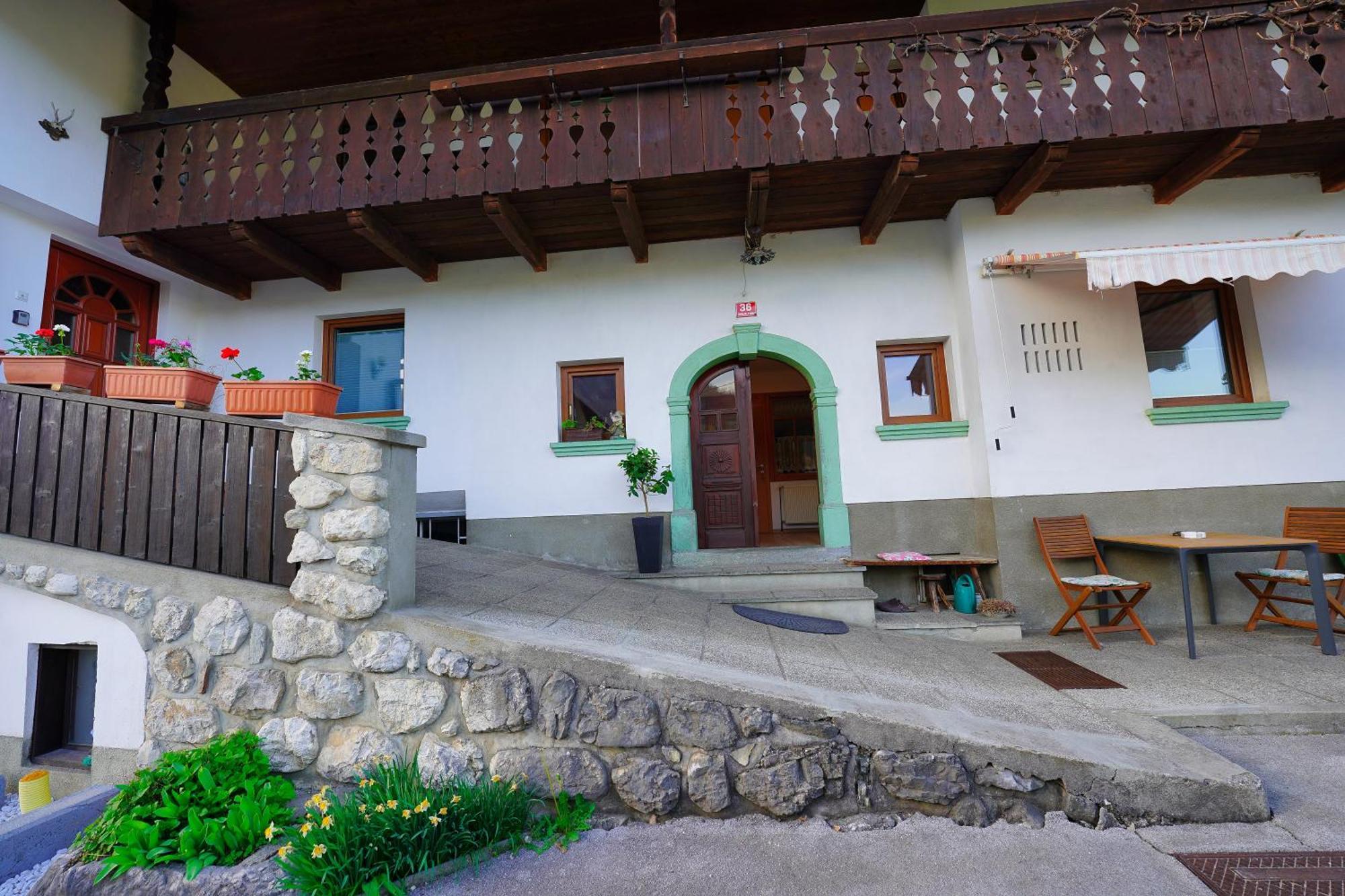 Apartments Pr' Pavleto ボーヒニ エクステリア 写真