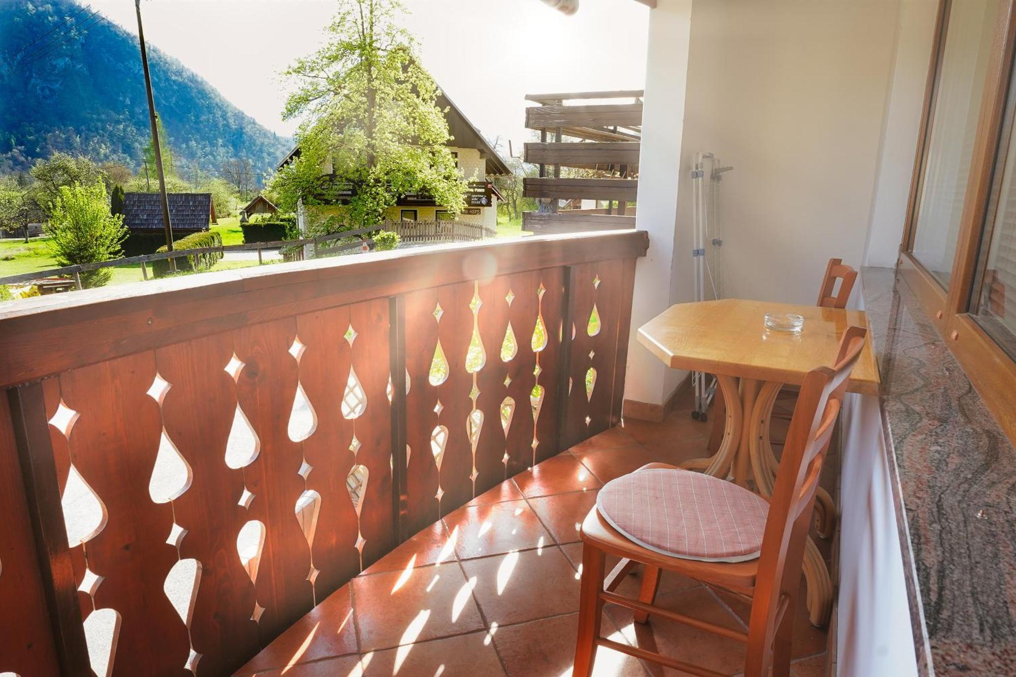 Apartments Pr' Pavleto ボーヒニ エクステリア 写真